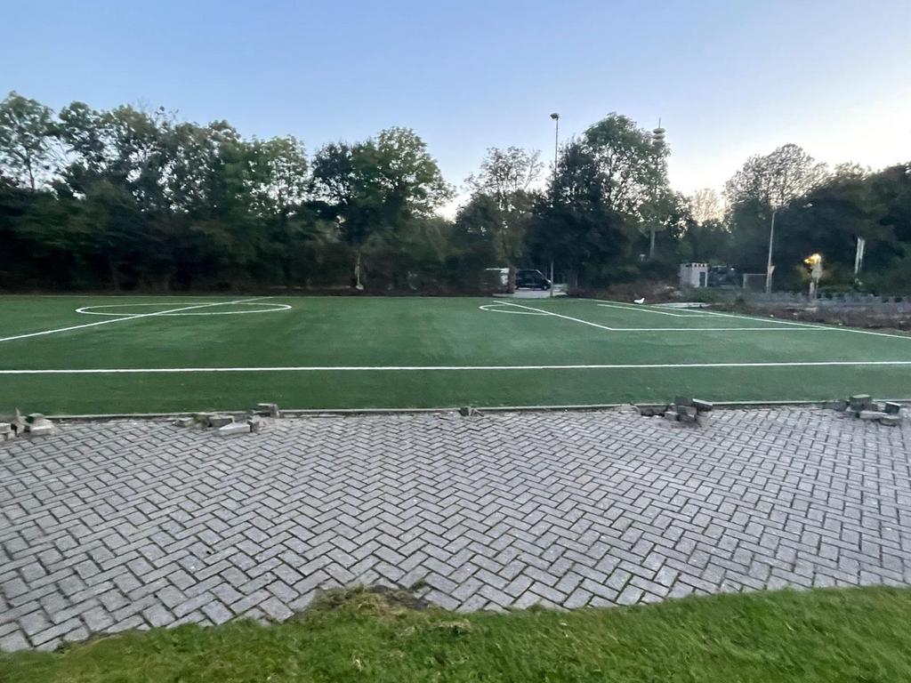 Compleet Mini Voetbalveld (41m x 45m) 1860m2 €12000,-, Tuin en Terras, Gras en Kunstgras, Ophalen, Kunstgras, Zo goed als nieuw