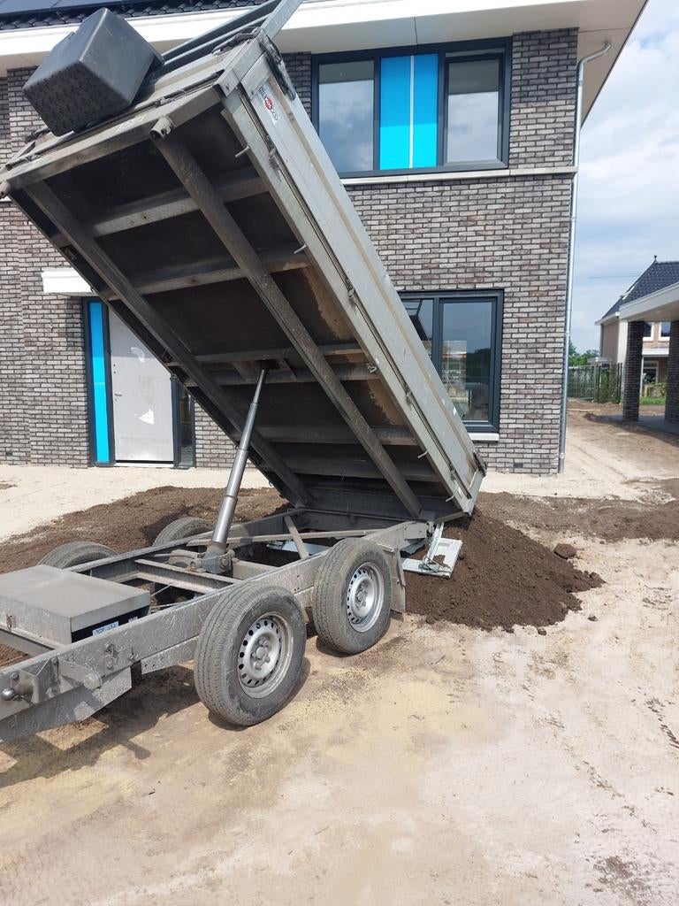 Tuin leeghalen en bestratingsklaar maken, Diensten en Vakmensen, Tuinmannen en Stratenmakers, Bestrating