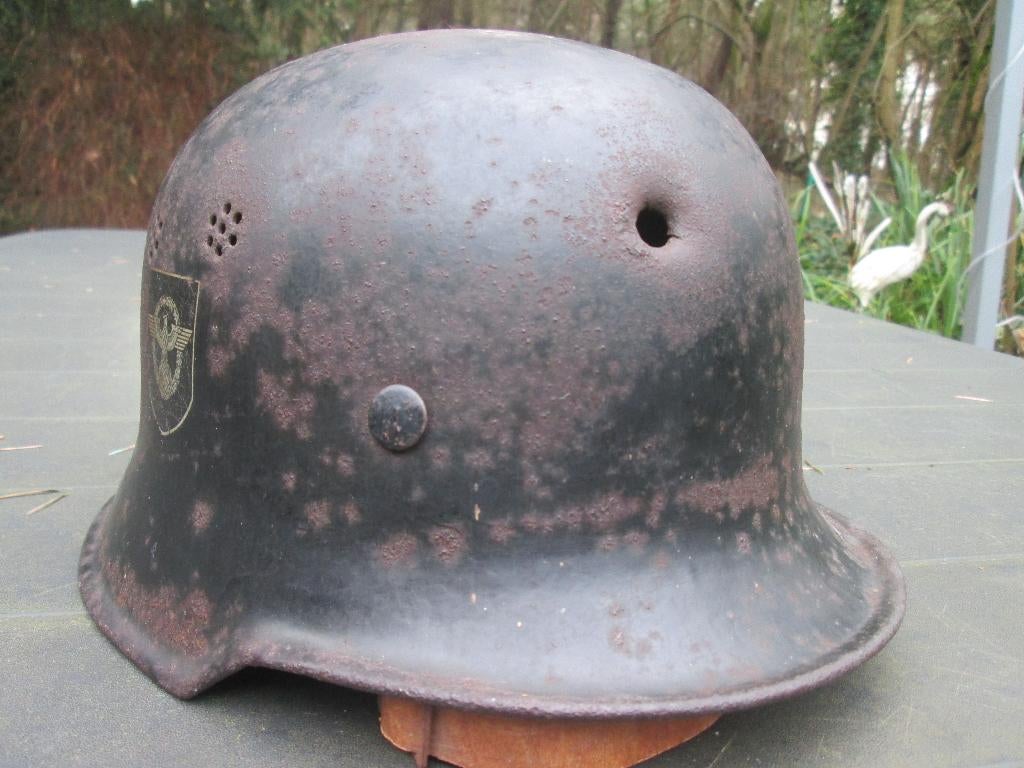 Duitse Politie helm dubbel  decal. omgedraaid reverse apart, Verzamelen, Ophalen of Verzenden, Landmacht, Nederland, Helm of Baret