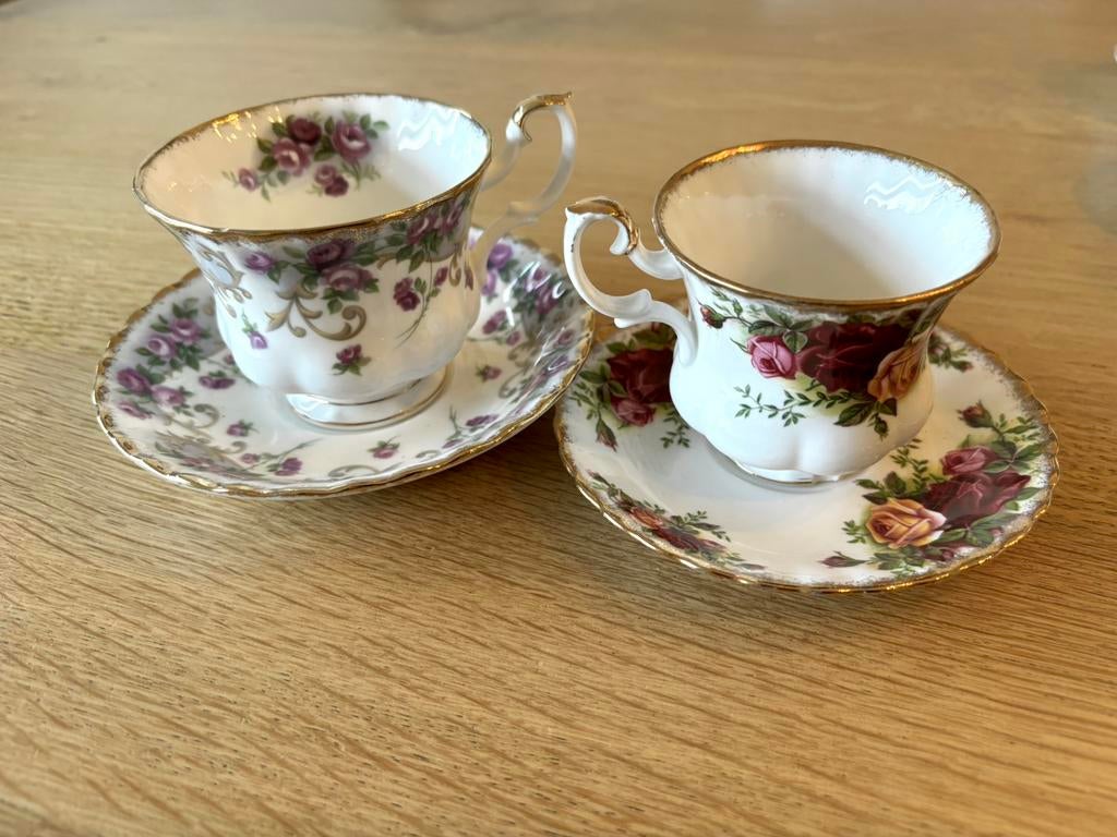 Royal Albert kop en schotels, Ophalen of Verzenden, Zo goed als nieuw, Porselein, Kop en/of schotel