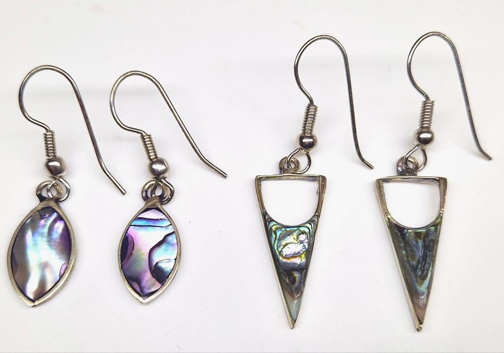 Twee paar Abalone oorbellen in Alpacca zetting uit Mexico., Sieraden, Tassen en Uiterlijk, Antieke sieraden, Ophalen of Verzenden