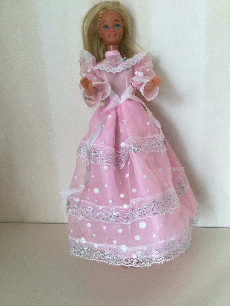 Vintage barbie gemerkt Mattel 1966 phillipines, Verzamelen, Poppen, Ophalen of Verzenden, Zo goed als nieuw, Fashion Doll