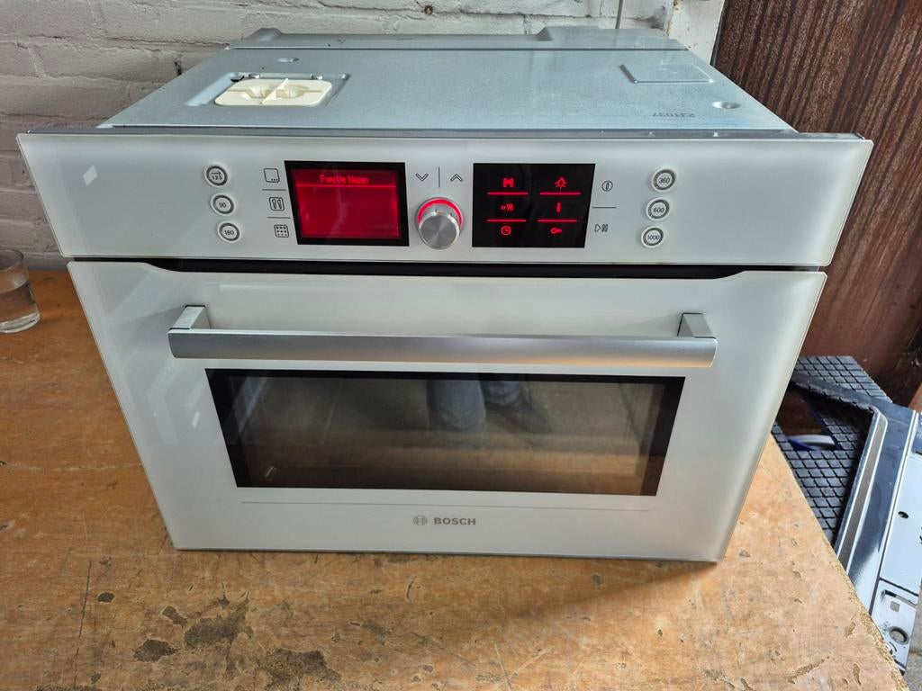 NETTE WITTE BOSCH HBC86P723 COMBI OVEN/MAGNETRON TE KOOP, Bosch, Combimagnetron, Crisp, Gebruikt