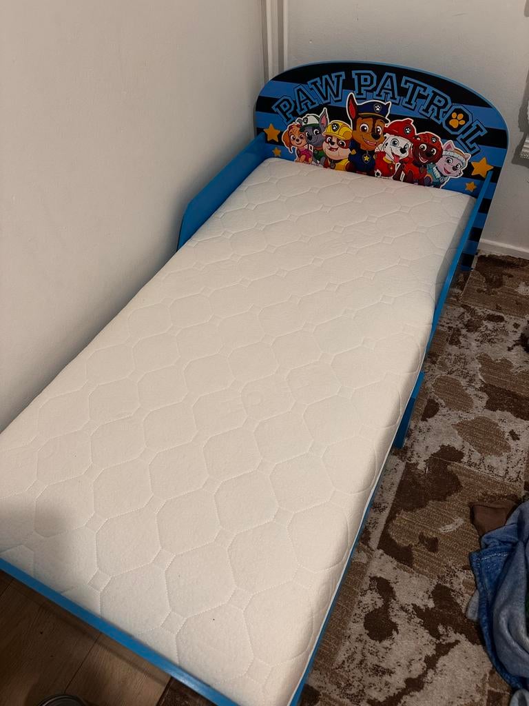 Paw Patrol peuterbedden met matras (2 stuks), Kinderen en Baby's, Kinderkamer | Bedden, Ophalen, 70 tot 85 cm, 140 tot 160 cm