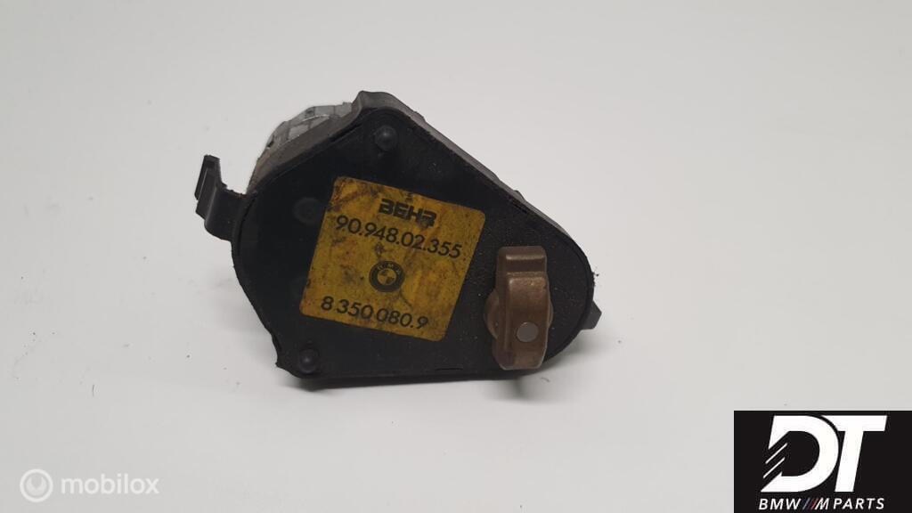 Kachelklep motor BMW 3-serie E36 E34 E32 E31 64118350080, Auto-onderdelen, Gebruikt, Ophalen of Verzenden, BMW, BMW