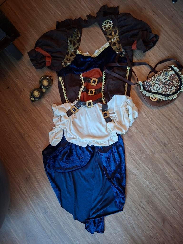 Steamy funky jurk, Ophalen, Zo goed als nieuw, Maat 38/40 (M), Carnaval