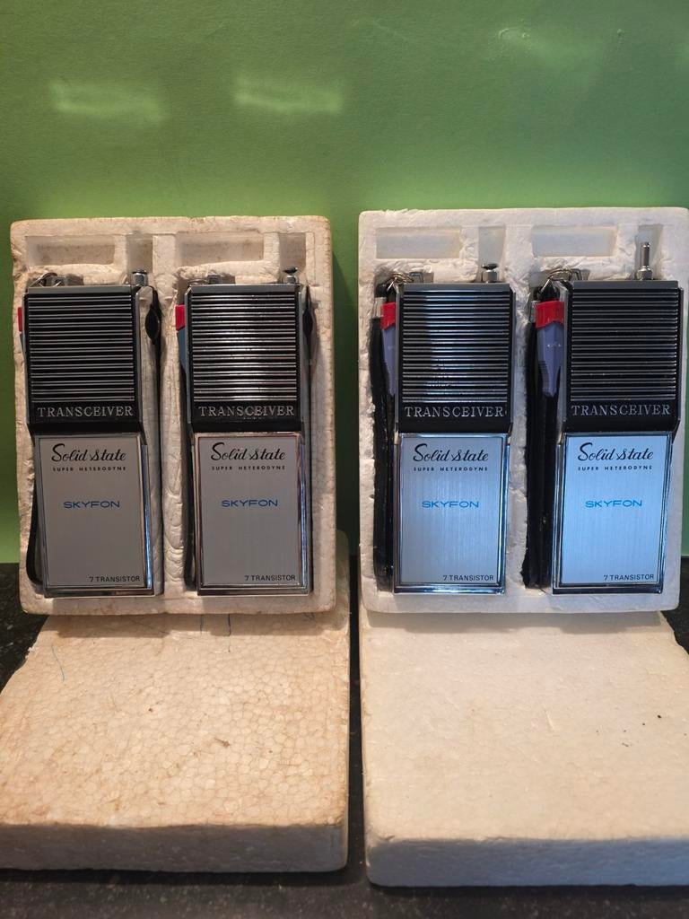 2 complete vintage sets SKYFON 27MHz Walki Talkies, Ophalen of Verzenden