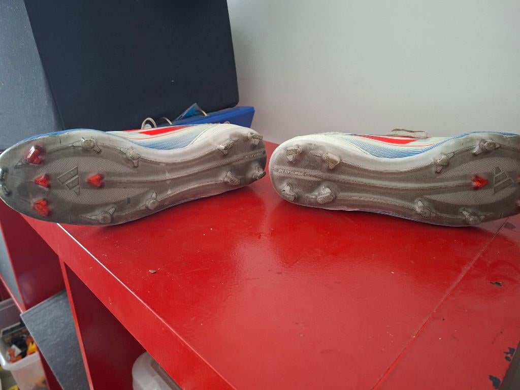 Adidas F50 voetbalschoenen Maat 44, Maat XS of kleiner, Schoenen, Ophalen of Verzenden, Zo goed als nieuw