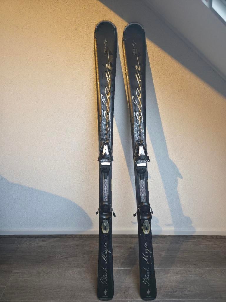 Ski ELAN Black Magic - Perfecte piste ski's, 140 tot 160 cm, Gebruikt, Carve, Skiën