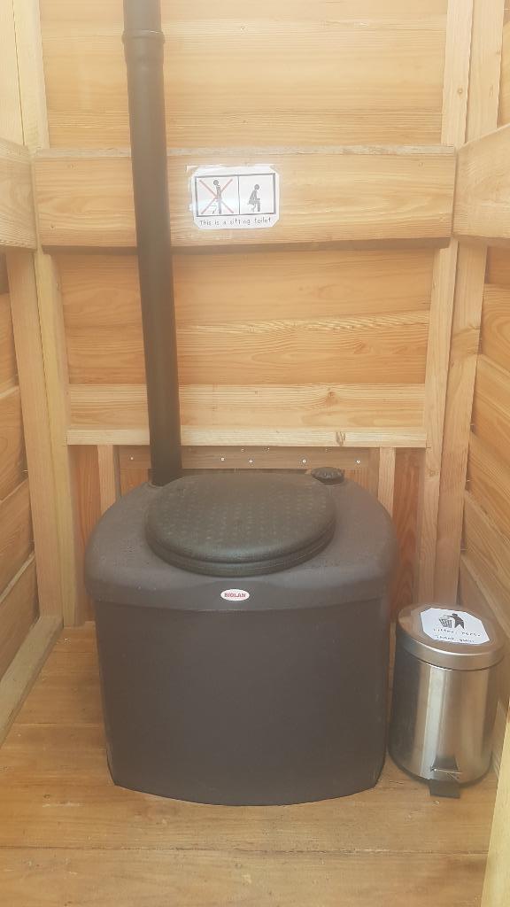 Toilethuisje offgrid, hout, composttoilet, Ophalen, Nieuw, Toilet