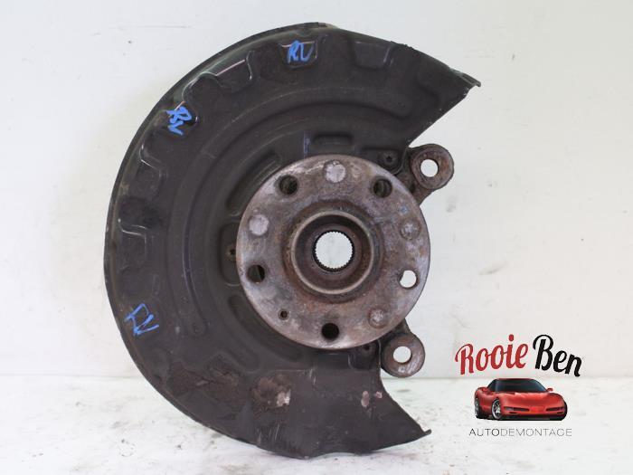 Fusee rechts-voor van een Volkswagen Golf, Gebruikt, -, Volkswagen, -