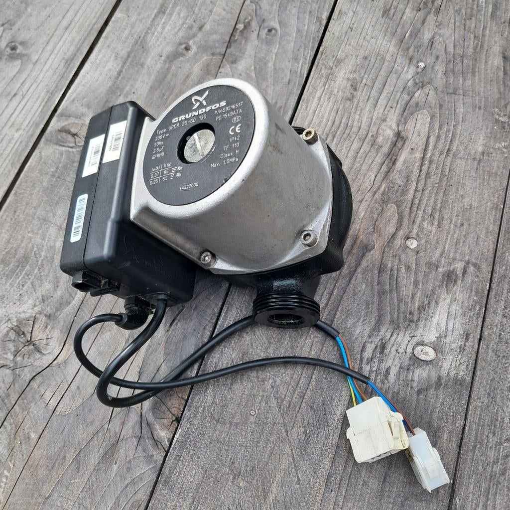 Atag pomp S4527000 Grundfos uper 20-60 130, Gebruikt, Minder dan 30 cm, Overige typen, Minder dan 60 cm