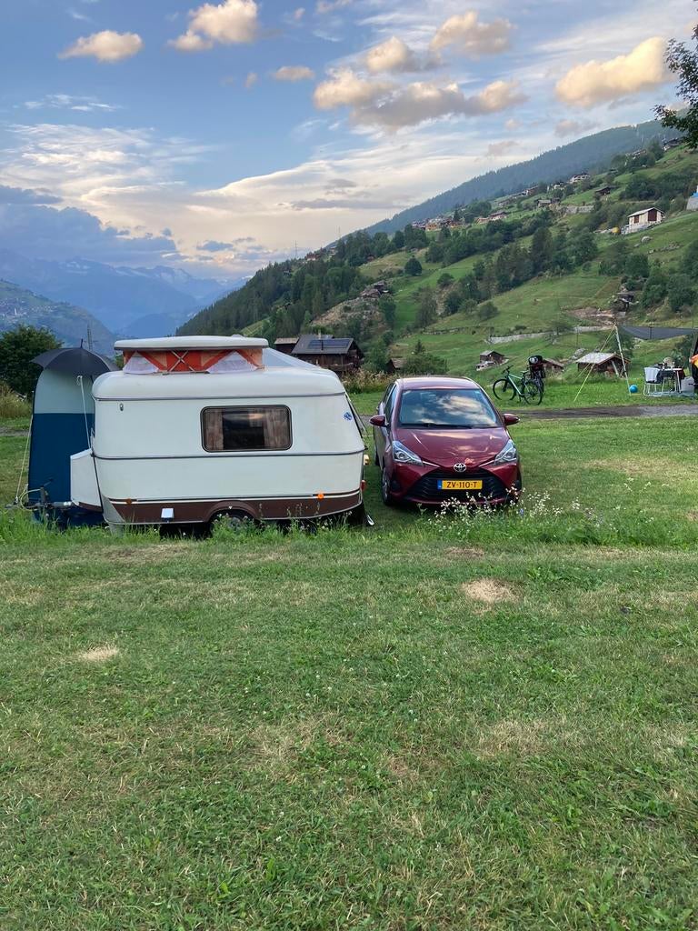 Caravan Eriba Puck, Caravans en Kamperen, Caravans, Particulier, tot en met 2, tot 500 kg, Standaardzit, Eriba, Omvormbare zithoek