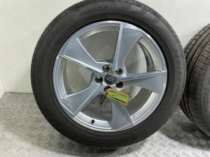 Velgen set + banden van een Audi Q7 (Q7 15-), Auto-onderdelen, Banden en Velgen, 12 maanden garantie, Gebruikt, -, -