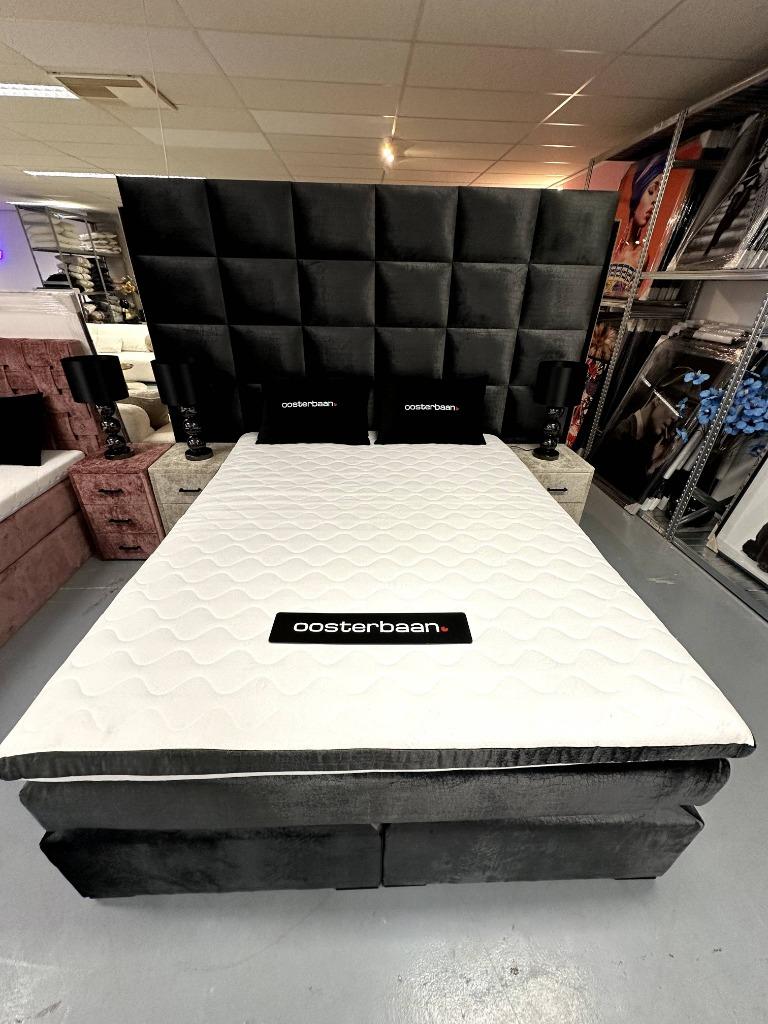 Luxe Velvet Croco Boxspring Cava 160x200cm Grijs NIEUW UNIEK, Info@oosterbaanwonen.nl, Venus 31 8448 CE Heerenveen, 200 cm, Grijs