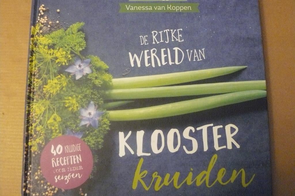 KLOOSTERKRUIDEN / rijke wereld / Tini Brugge / 40 recepten, Ophalen of Verzenden, Zo goed als nieuw