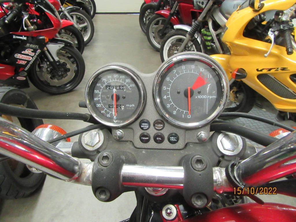 Op zoek naar Honda VF700C VF750C Super Magna VF '87 delen?, Motoren, Onderdelen | Honda, Ophalen of Verzenden, Gebruikt