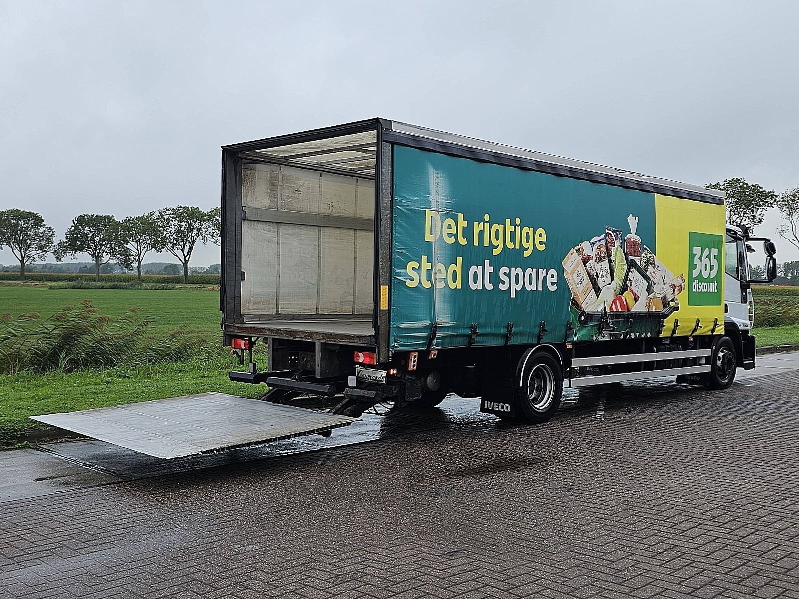 IVECO 120E22 EUROCARGO airco wb430 6 cyl, Auto's, Vrachtwagens, Automaat, Euro 6, Stoelverwarming, Iveco