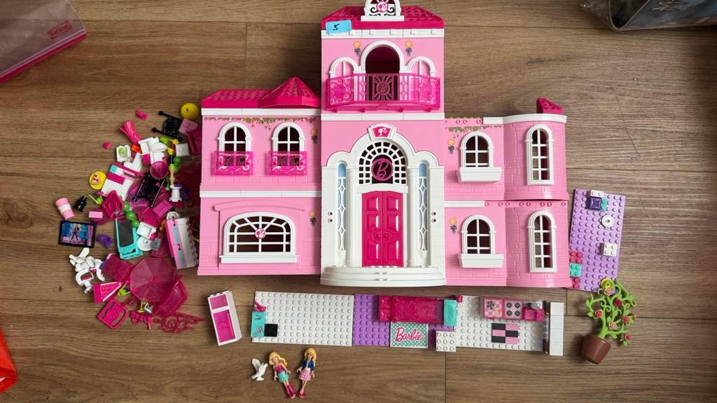 Barbie house, Ophalen of Verzenden, Gebruikt, Toebehoren