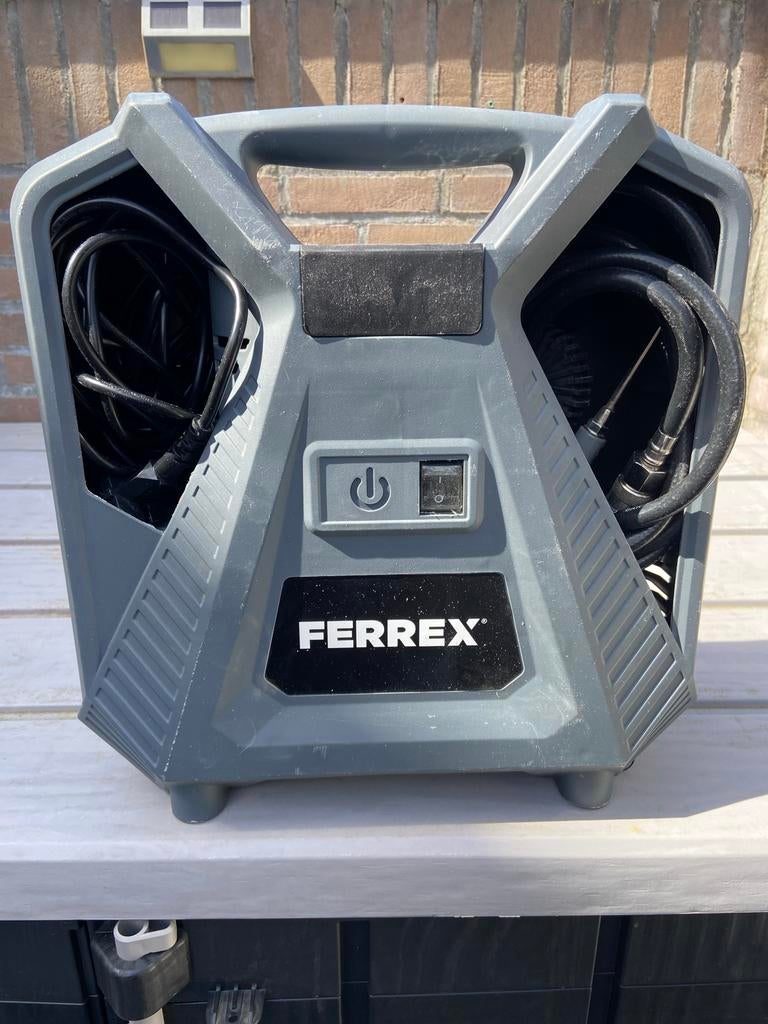Ferrex Draagbare Compressor €20,-, Ophalen, Gebruikt, 6 tot 10 bar, Minder dan 200 liter/min