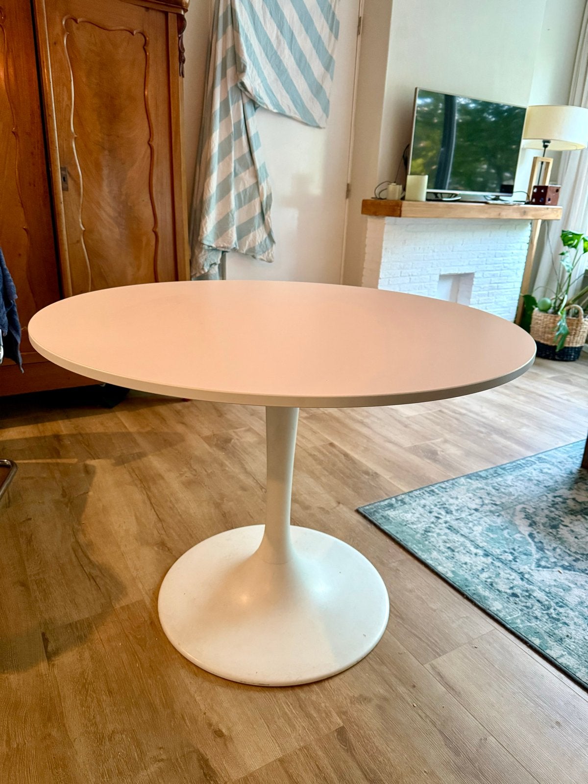 IKEA docksta ronde eettafel wit, Huis en Inrichting, Ophalen, Kunststof, Gebruikt, Rond
