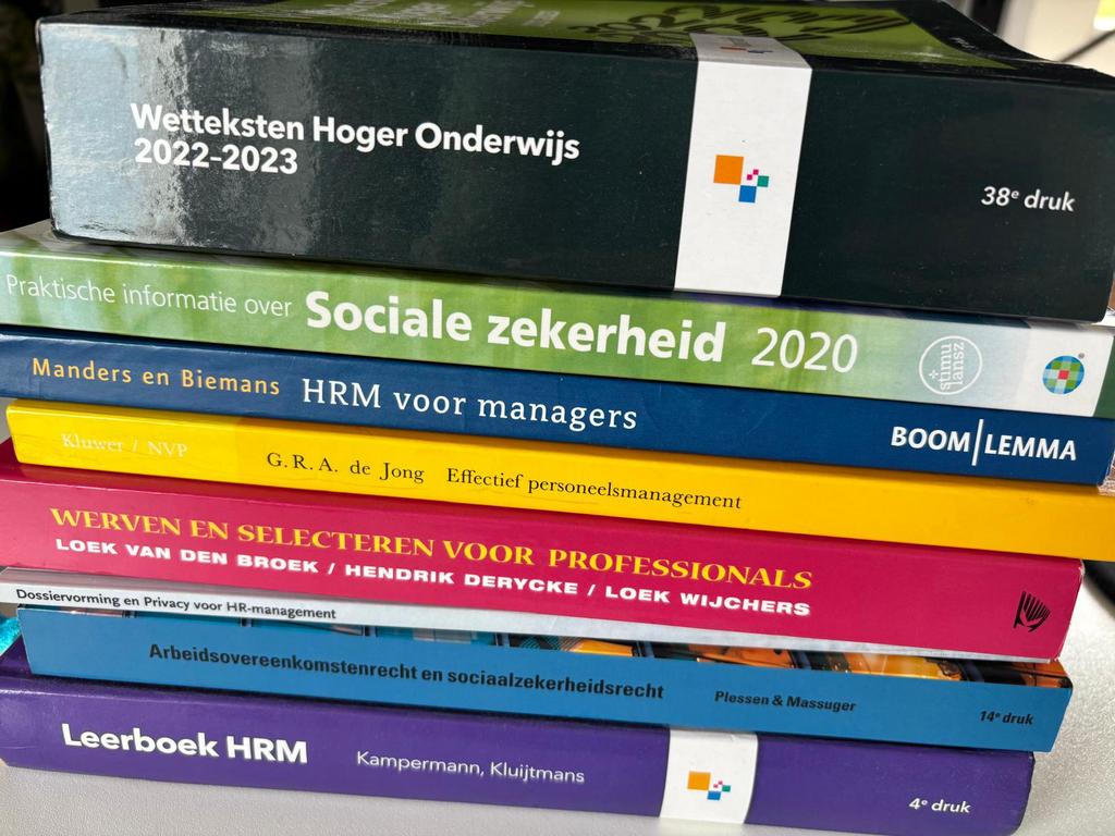 Complete HRM‑studieset – z.g.a.n., Ophalen of Verzenden, Beta, Zo goed als nieuw, HBO