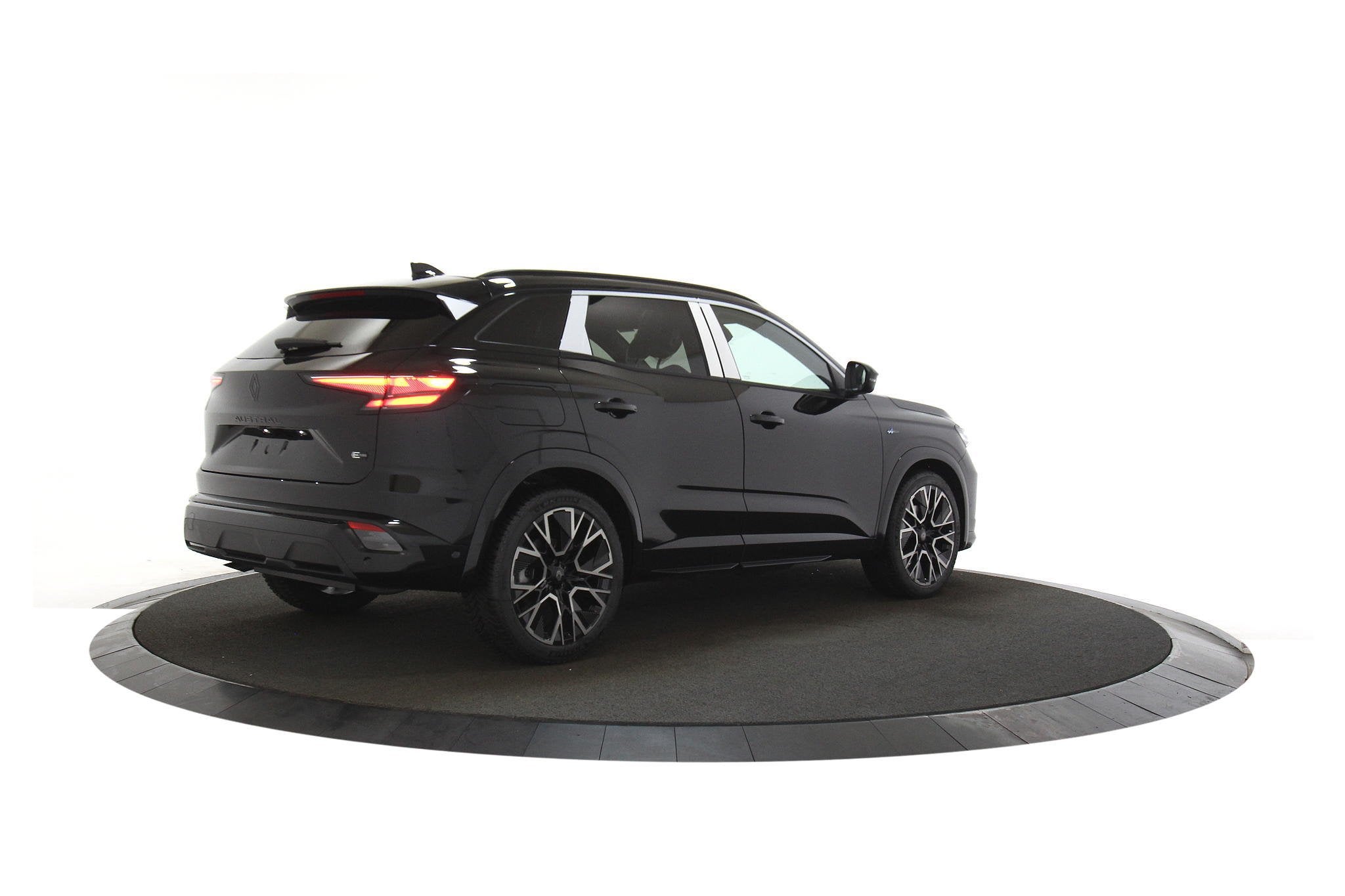 Renault Austral 1.2 E-Tech Hybrid 200 Alpine Pack Light&Soun, Automaat, Euro 6, Zwart, Bedrijf