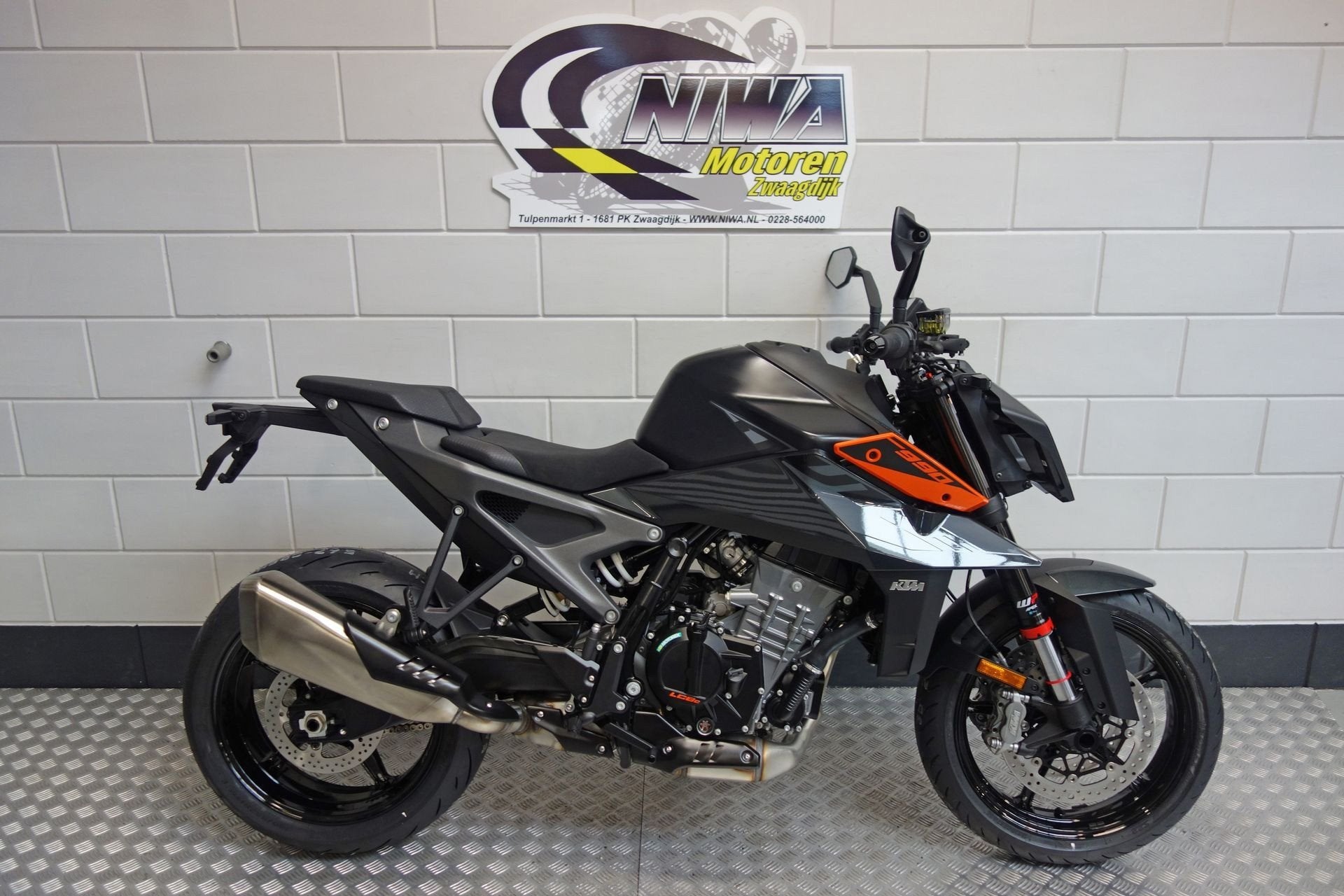KTM 990 Duke, LED Verlichting, Meer dan 35 kW, Handgeschakeld, Gebruikt