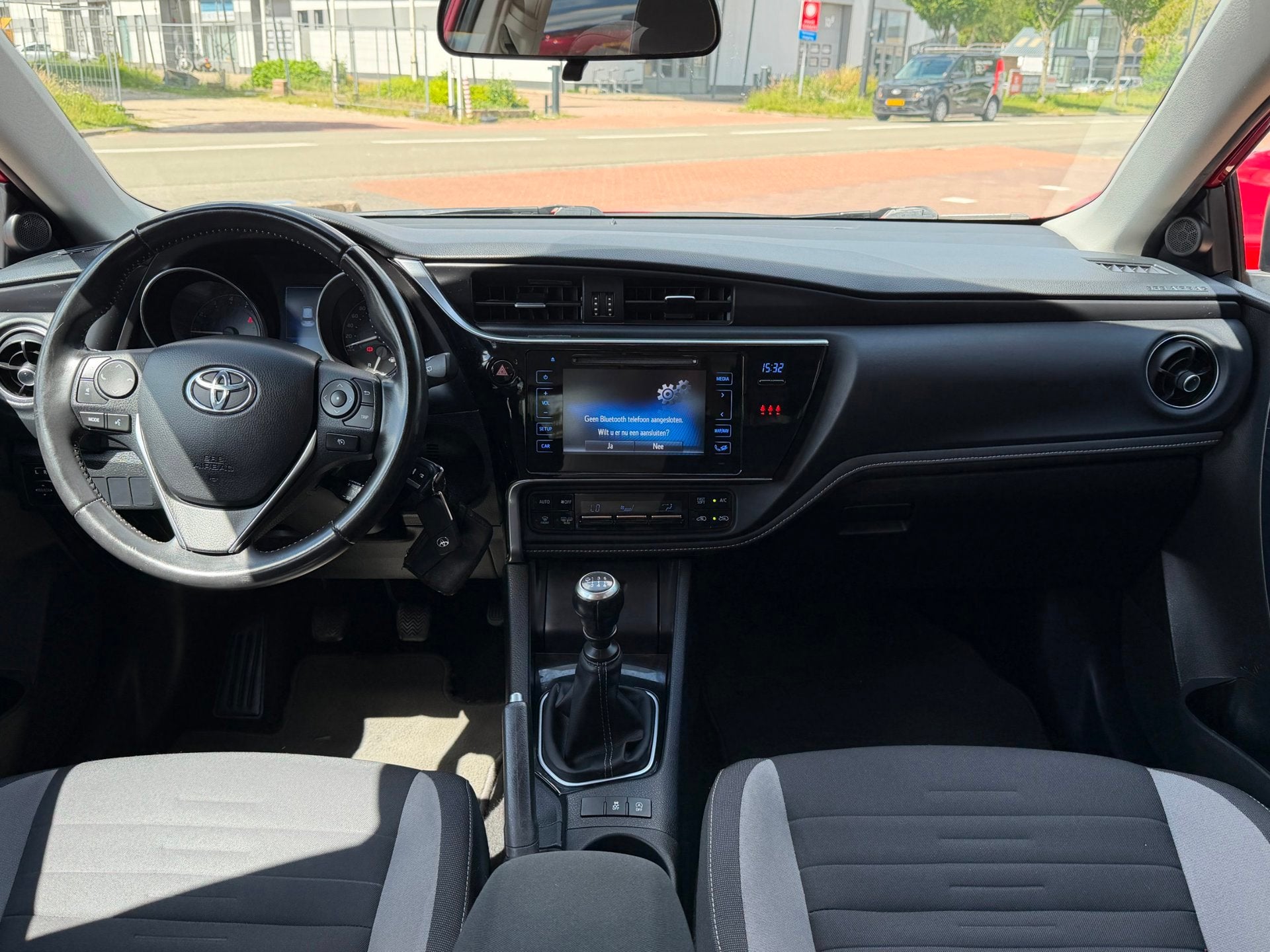 Toyota Auris 1.2T Aspiration Airco|Cruise|CAMERA|DealerOH!, Gebruikt, Euro 6, 4 cilinders, 116 pk