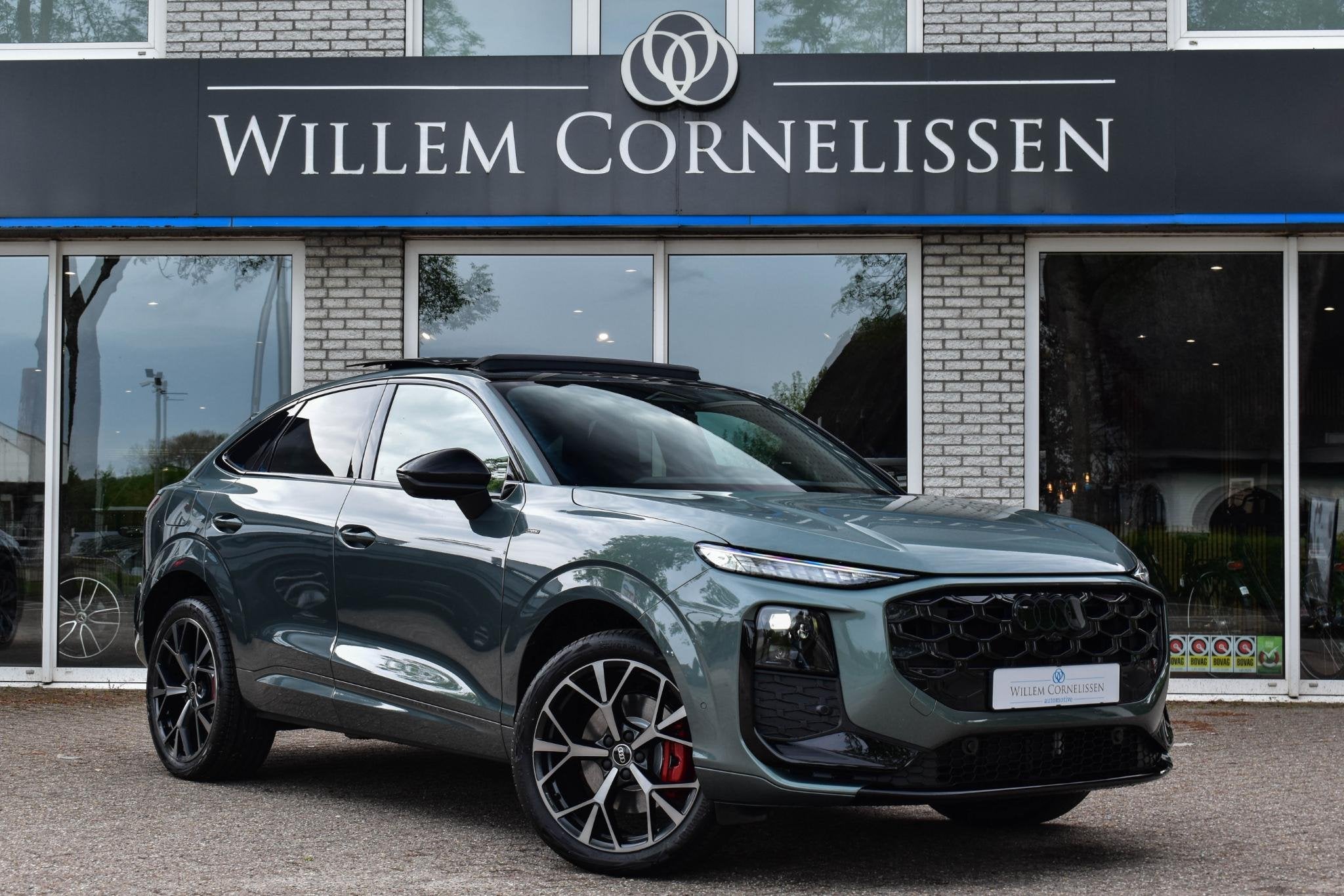 Audi Q3 Sportback 1.5 272PK e-hybrid S edition Pano Tech Pro, Dealer onderhouden, 1800 kg, Euro 6, 4 cilinders