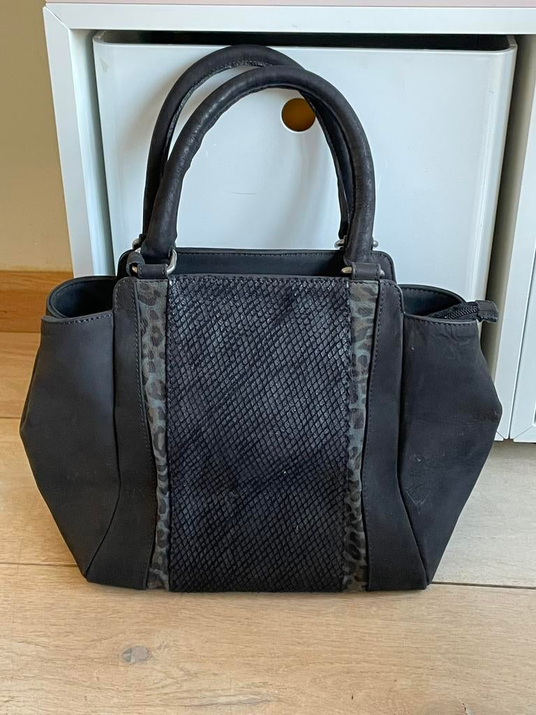 Zwarte suede handtas Maripé, Sieraden, Tassen en Uiterlijk, Tassen | Damestassen, Ophalen of Verzenden, Zo goed als nieuw, Zwart