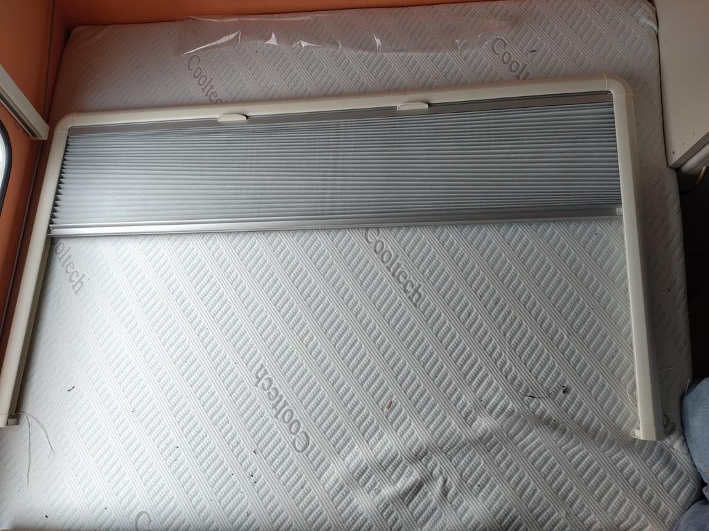 Remis Remiflair IV combirollo 126,4 x 70 cm verduisterend, Caravans en Kamperen, Caravan accessoires, Ophalen of Verzenden, Zo goed als nieuw