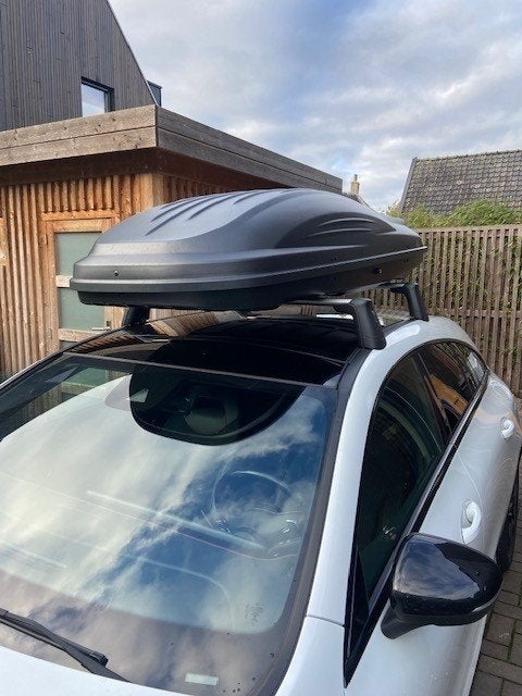 Te huur dakkoffer inhoud 460 liter kleur zwart G3 Reef 580, Ophalen, Nieuw