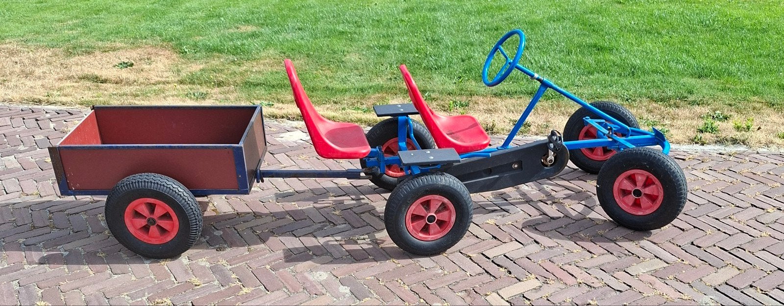 Skelter met 2 stoelen en bak, Ophalen, Gebruikt, Overige merken