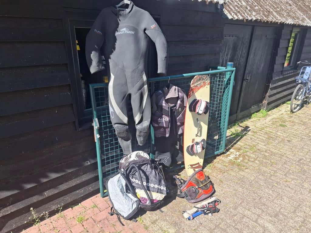 Complete kite surf set, Ophalen, Twintip, 9 m², .