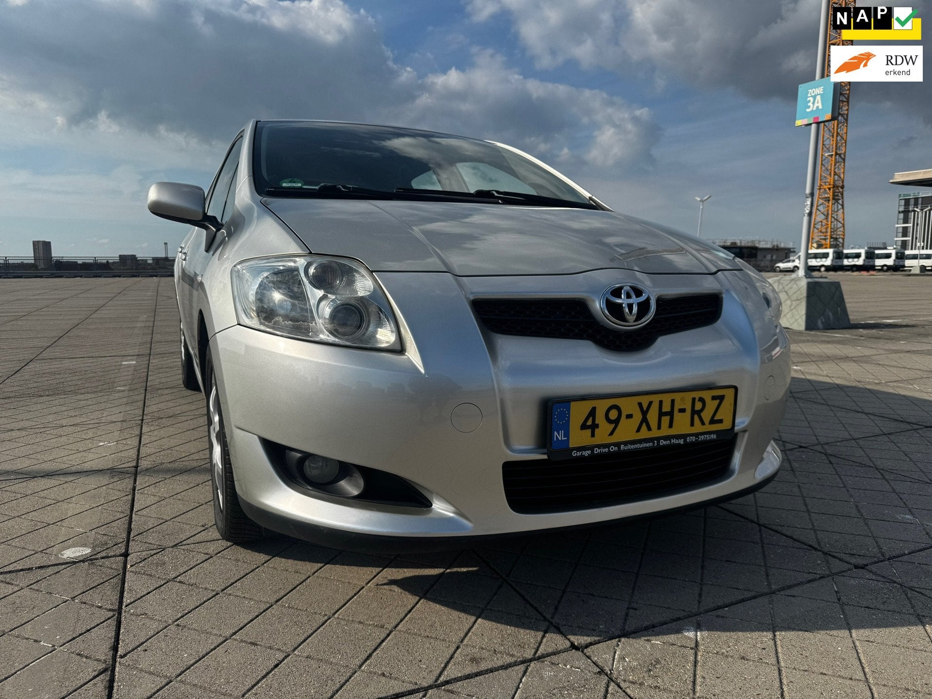 Toyota Auris 1.6-16V Sol Business CLIMA CRUISE NAVI NAP, Voorwielaandrijving, Dealer onderhouden, Gebruikt, Zwart