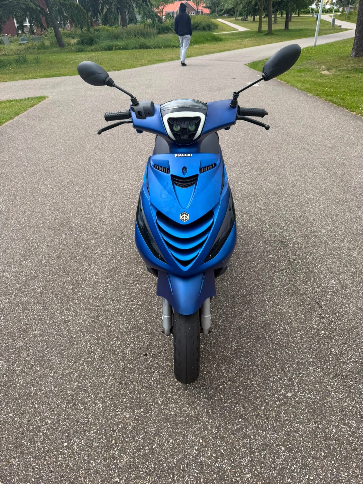 Piaggio zip Iget, Fietsen en Brommers, Scooters | Piaggio, Ophalen of Verzenden, Zo goed als nieuw, Benzine, Zip