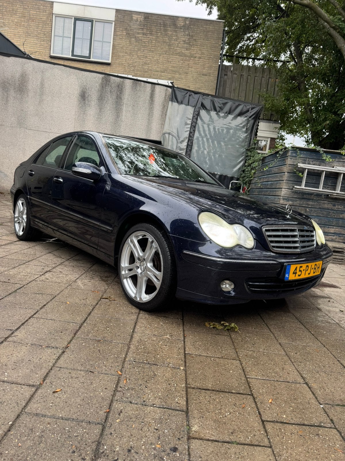 Mercedes-Benz C-Klasse 1.8 benzine bouwjaar 2004, Auto's, Achterwielaandrijving, Blauw, 1796 cc, Origineel Nederlands