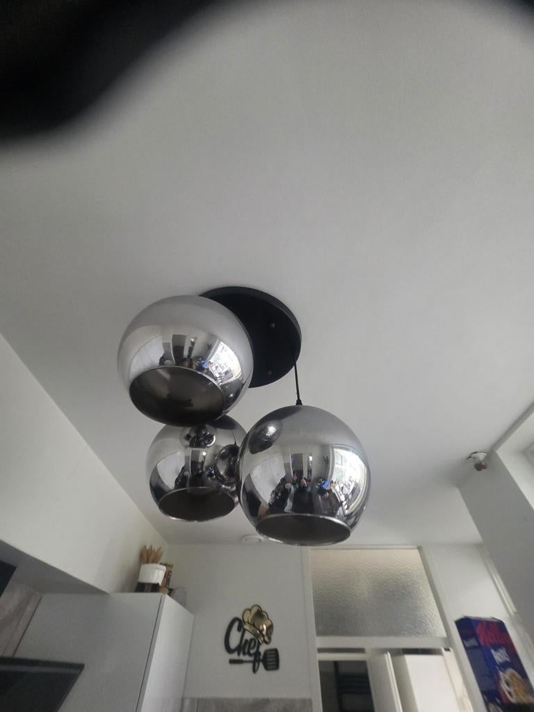 Moderne plafondlamp met 3 chromen bollen, Ophalen of Verzenden, Zo goed als nieuw, Metaal, Modern, Chroom, Industrieel