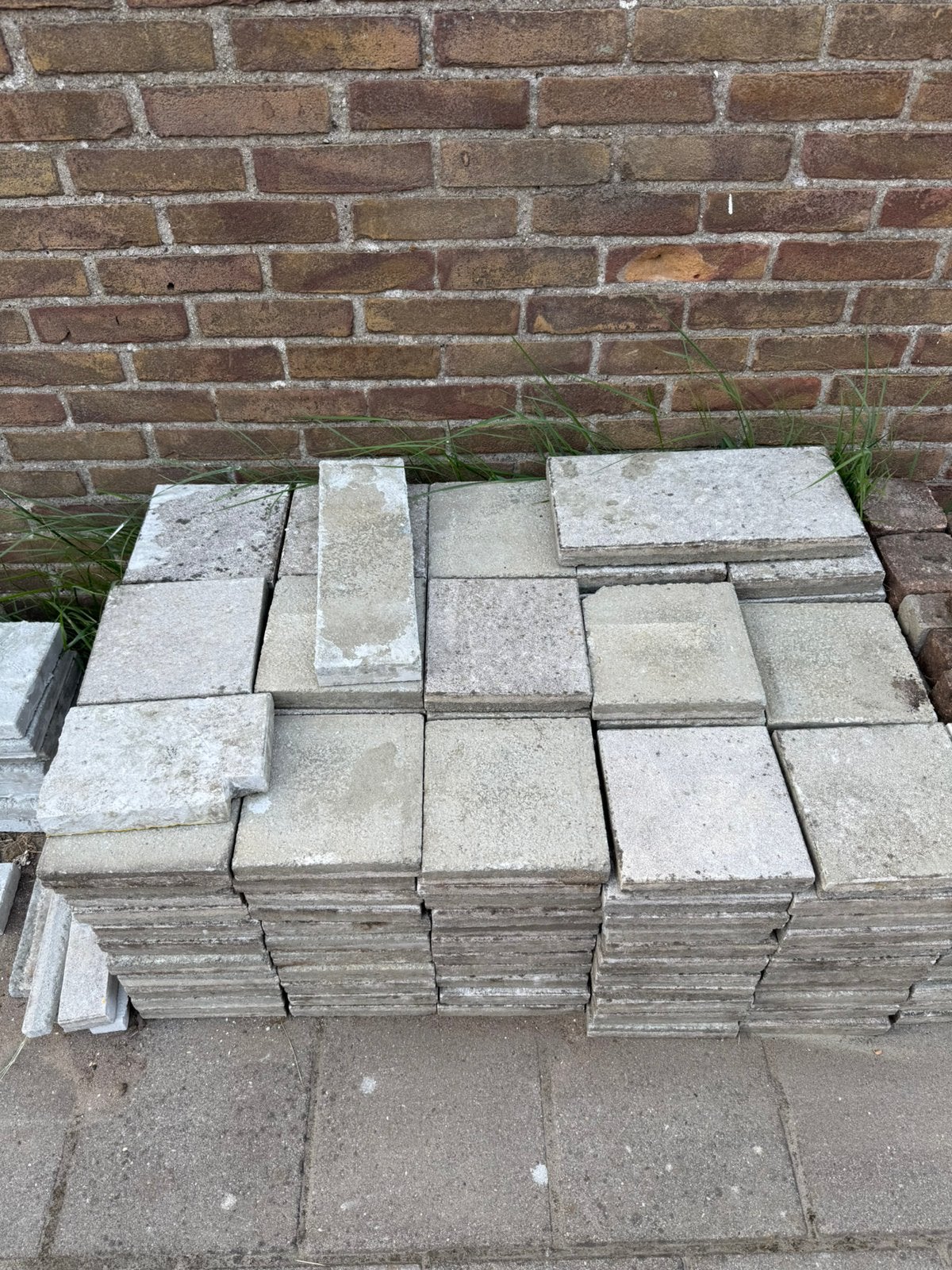 Gratis tuin tegels, Doe-het-zelf en Verbouw, Tegels, Ophalen, Overige materialen, Gebruikt, Minder dan 20 cm