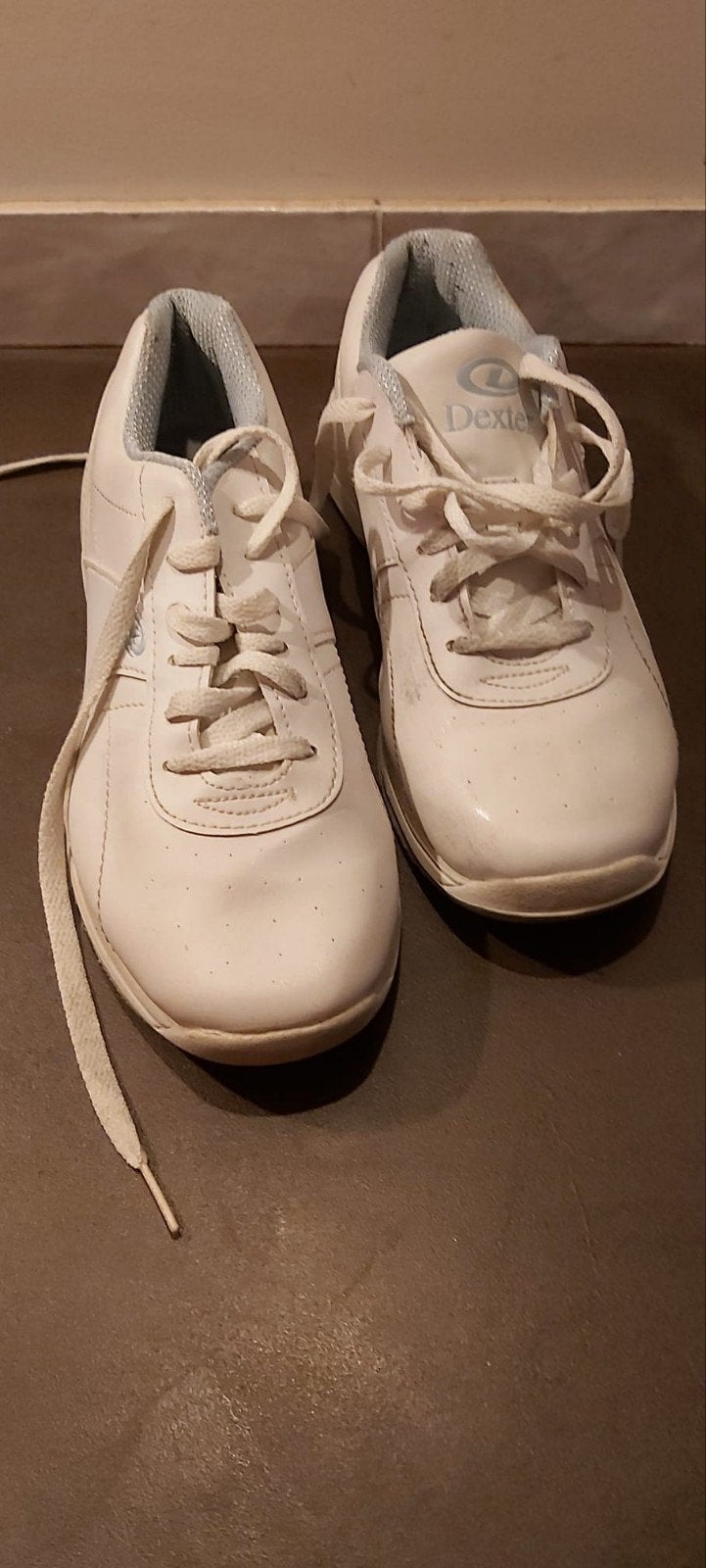 Bowlingschoenen en bowlingtas, Ophalen of Verzenden, Zo goed als nieuw, Schoenen