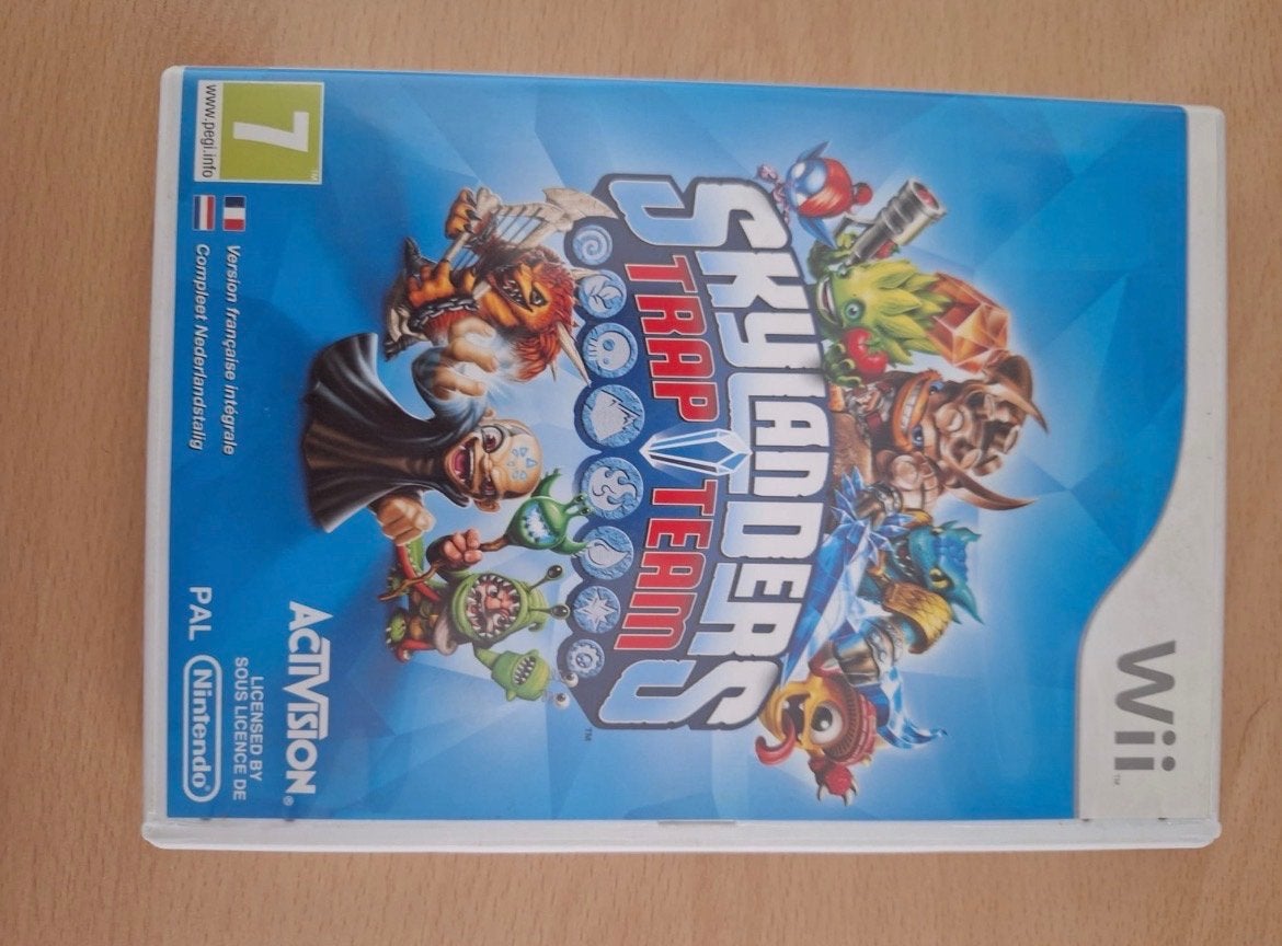 Wii Games: Skylanders, DJ Hero, Wii Sports Resort & Battlefi, Ophalen of Verzenden, Gebruikt, Overige genres, Vanaf 7 jaar