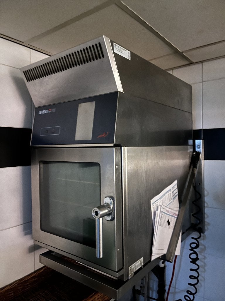 Stoomoven, Ophalen, Reinigen