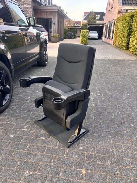 Bioscoopstoelen Zwart, 4 stuks z.g.a.n., Ophalen, Zo goed als nieuw, Zwart, Vier