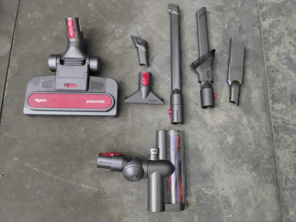 Dyson onderdelen, Witgoed en Apparatuur, Stofzuigers, Ophalen of Verzenden, Zo goed als nieuw, Stofzuiger