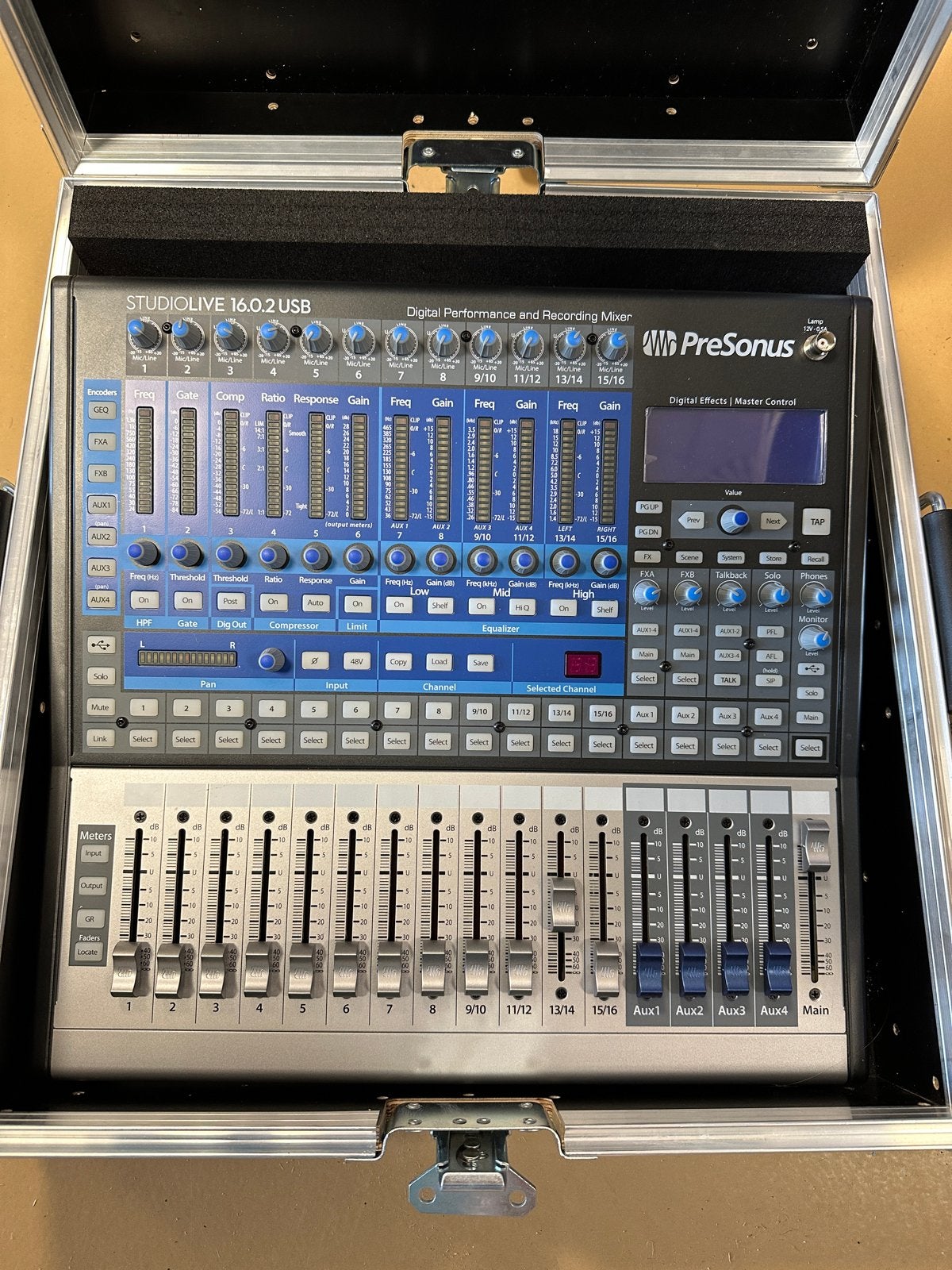 Presonus StudioLive 16.0.2 USB digitale mixer, Muziek en Instrumenten, Ophalen, Gebruikt, 10 tot 20 kanalen, Microfooningang
