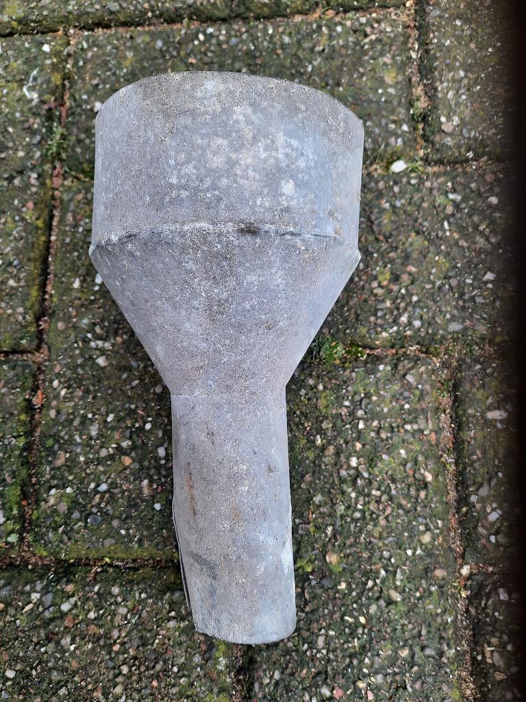 Oud zinken verloop voor de dakgoot, Doe-het-zelf en Verbouw, Dakpannen en Dakbedekking, Overige typen, Ophalen of Verzenden, Minder dan 5 m²