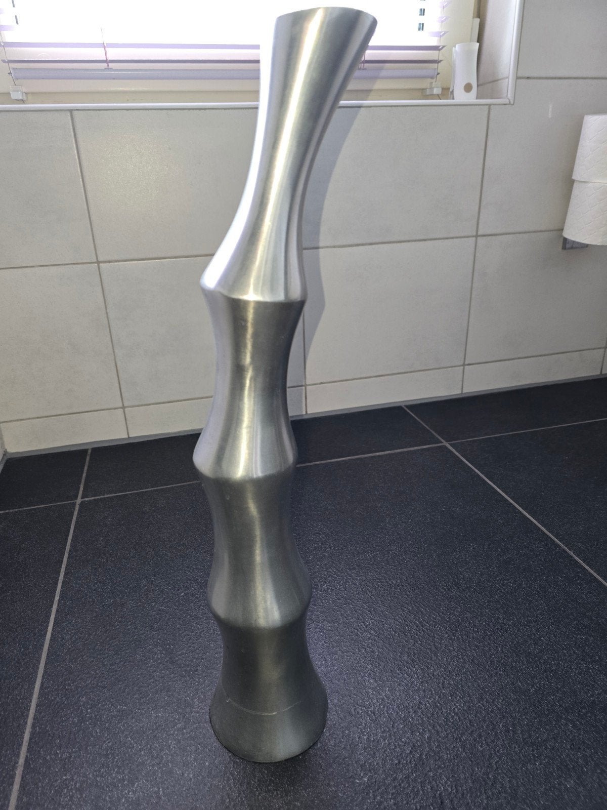 Aluminium vaas 52 cm hoog, Ophalen