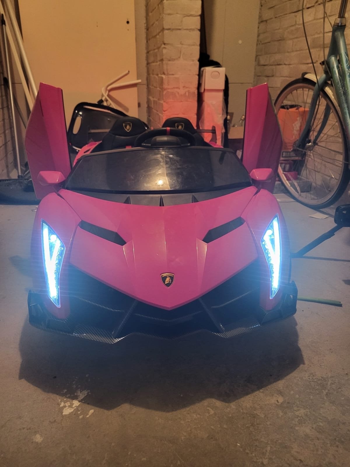 Roze Lamborghini kinderauto met afstandsbediening, Ophalen of Verzenden, Gebruikt
