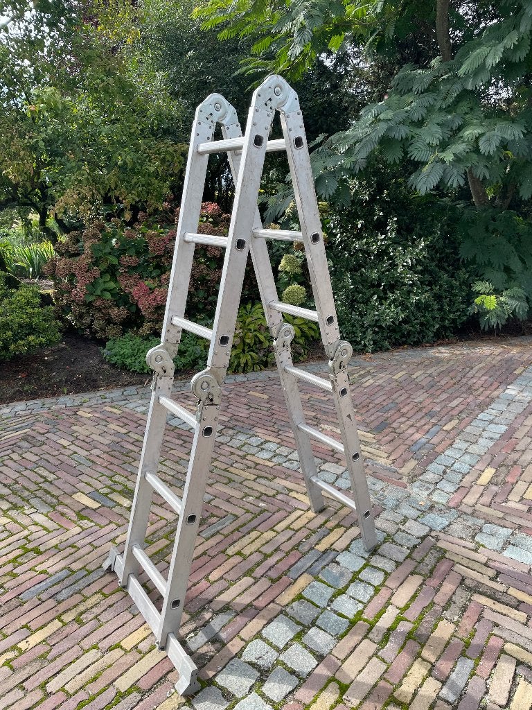 VOUWLADDER, Ophalen, Zo goed als nieuw, Ladder, Opvouwbaar of Inschuifbaar